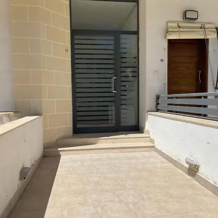 Modern With Sea View Apartment *