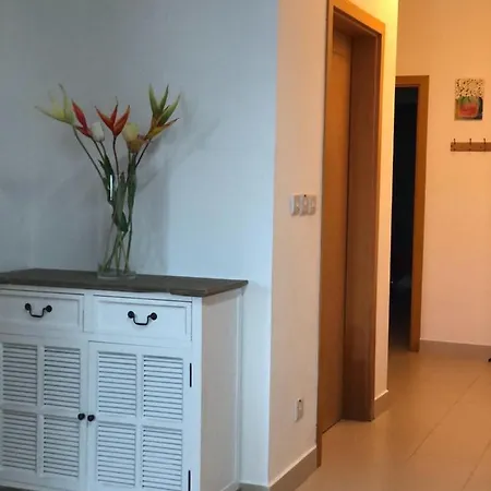 Modern With Sea View מליאהה