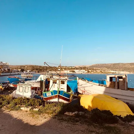 דירה Modern With Sea View מליאהה