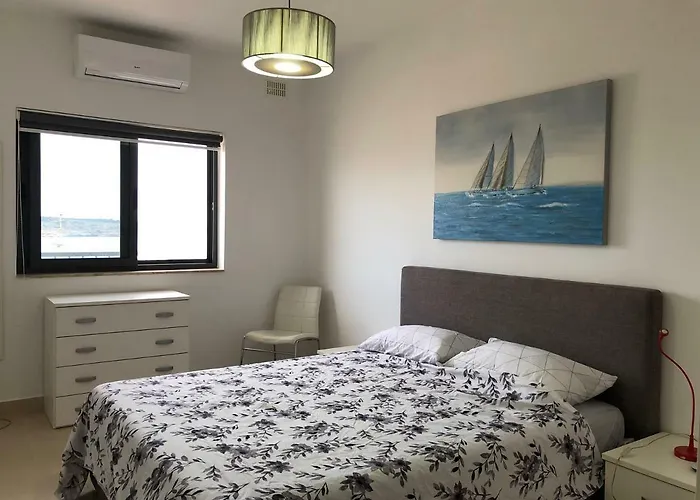 Modern With Sea View Apartman *